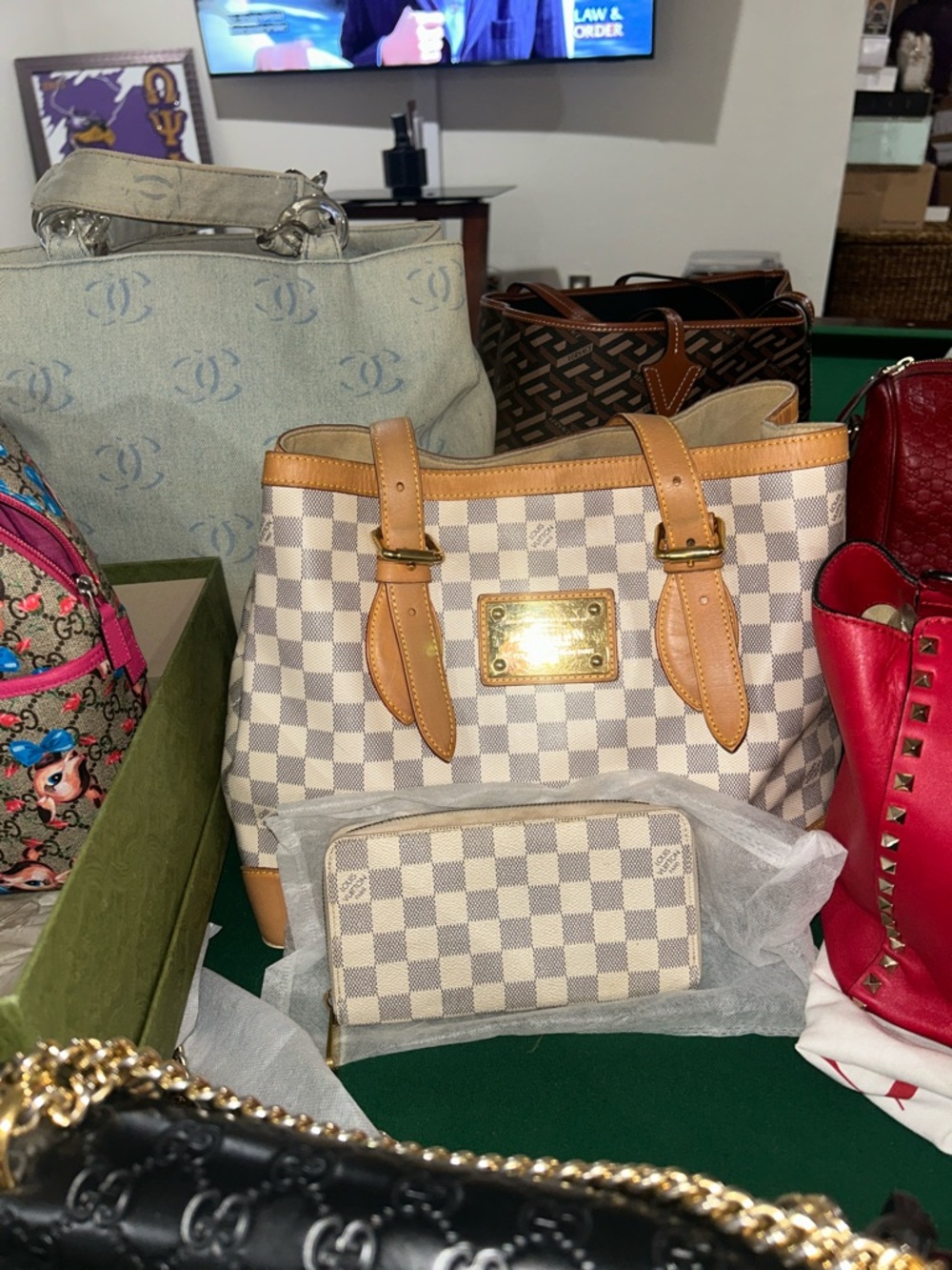 Pick Your Poison Sale🎉 - Picture 7 of 8